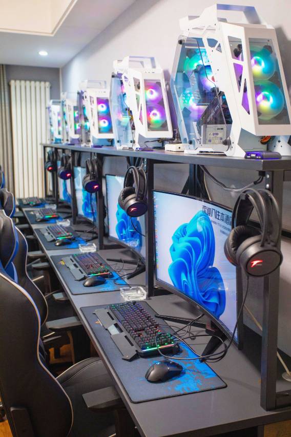 四叶草商务电竞(铜山万达店) 科技赋能下的电竞新体验